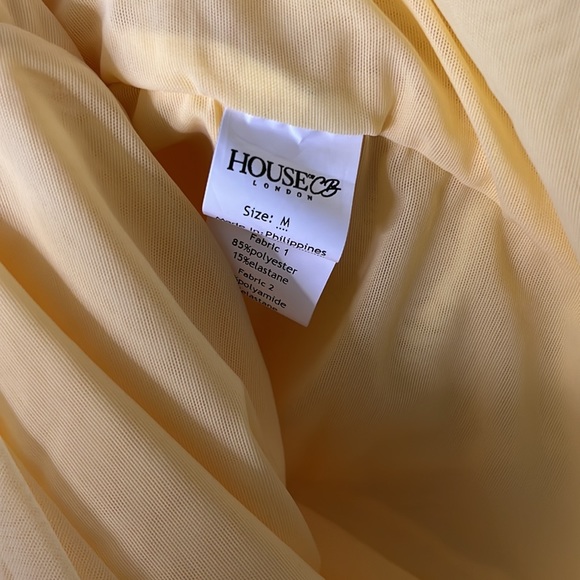 HOUSE OF CB 'Rosa' Lemon Mesh Ruched Mini Dress NWOT - Picture 10 of 10